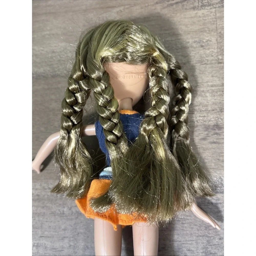 Bratz Doll Yasmin Sportz Soccer & Jade Xpress It Incomplete